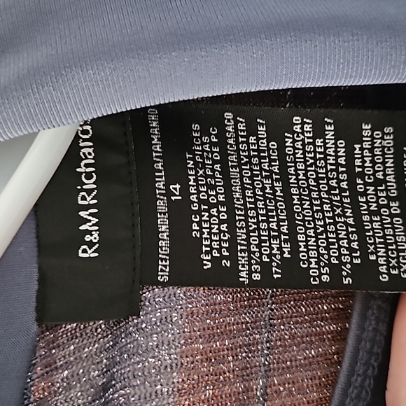 R&M Richards 2 Piece Set in Smoke - Picture 6 of 7